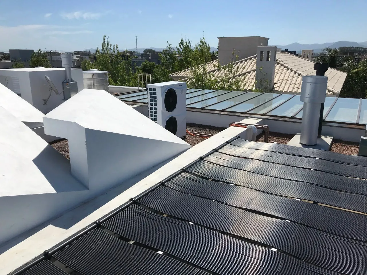 Instalación de calentadores solares para albercas