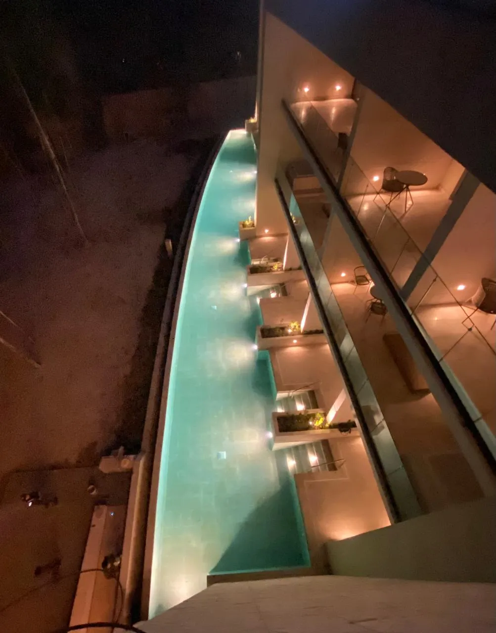 Iluminación y automatización de piscinas